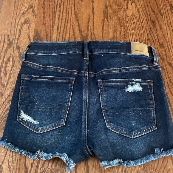American Eagle shorts - Picture 2 of 3